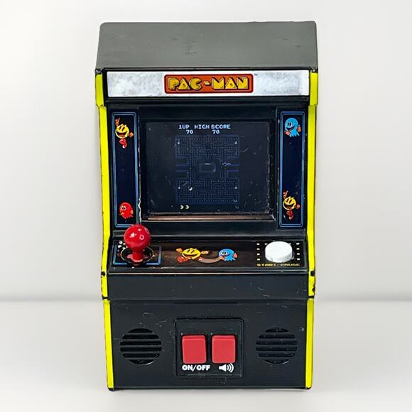 PAC MAN Mini Handheld Arcade Video Game Bandai NAMCO Entertainment 09545 - Picture 1 of 7